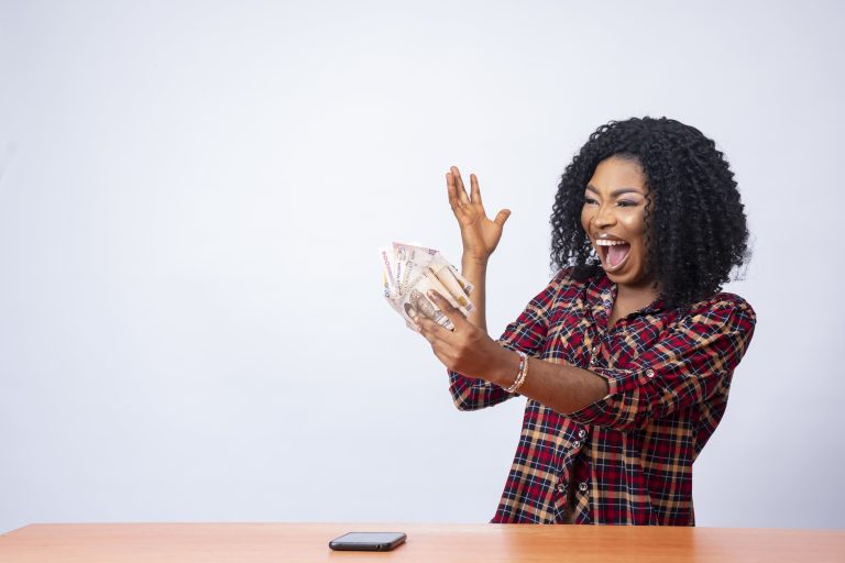 How to Save Money and Time Through Online Shopping